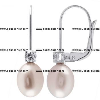 pearl earrings with brilliant-cut diamonds and cultured pear shaped pearls and leverback system