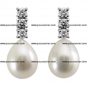 earrings wtih drop-shaped South Sea pearls and brilliants cut diamonds set in a row with prongs (alpa system backings)