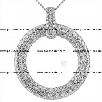rounded circular pendant pavé set with brilliant cut diamonds