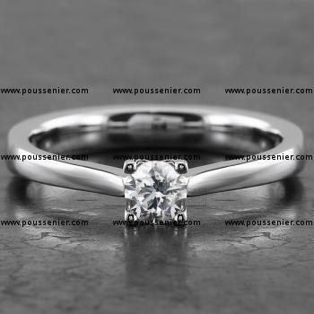 Solitairering with a brilliant cut diamond set with four strong curved claws