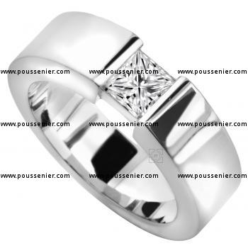 slim soltairering ring with a princess cut diamond