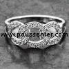 link ring set with one row of pavé set brilliant cut diamonds