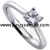 solitairering with a princess cut diamond set with 4 strong curved claws