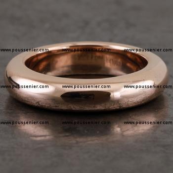 higher strongly rounded wedding ring flat inside (higher D-profile)